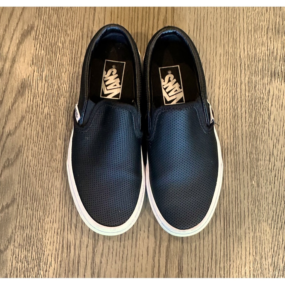 Vans Unisex Perforated leather slip on sneakers women’s Sz 5 men’s Sz 3.5 Black